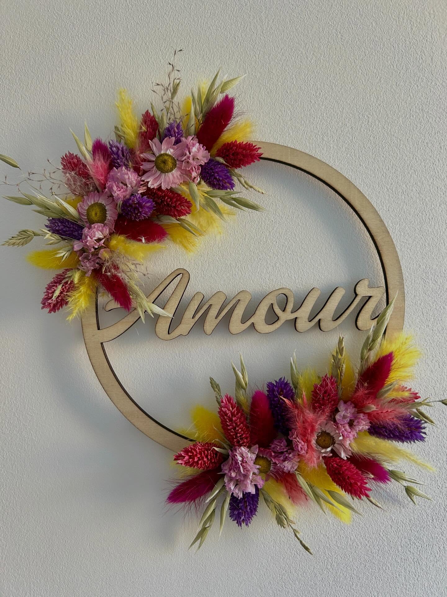 Couronnes en bois & fleurs — vue 1 sur 3